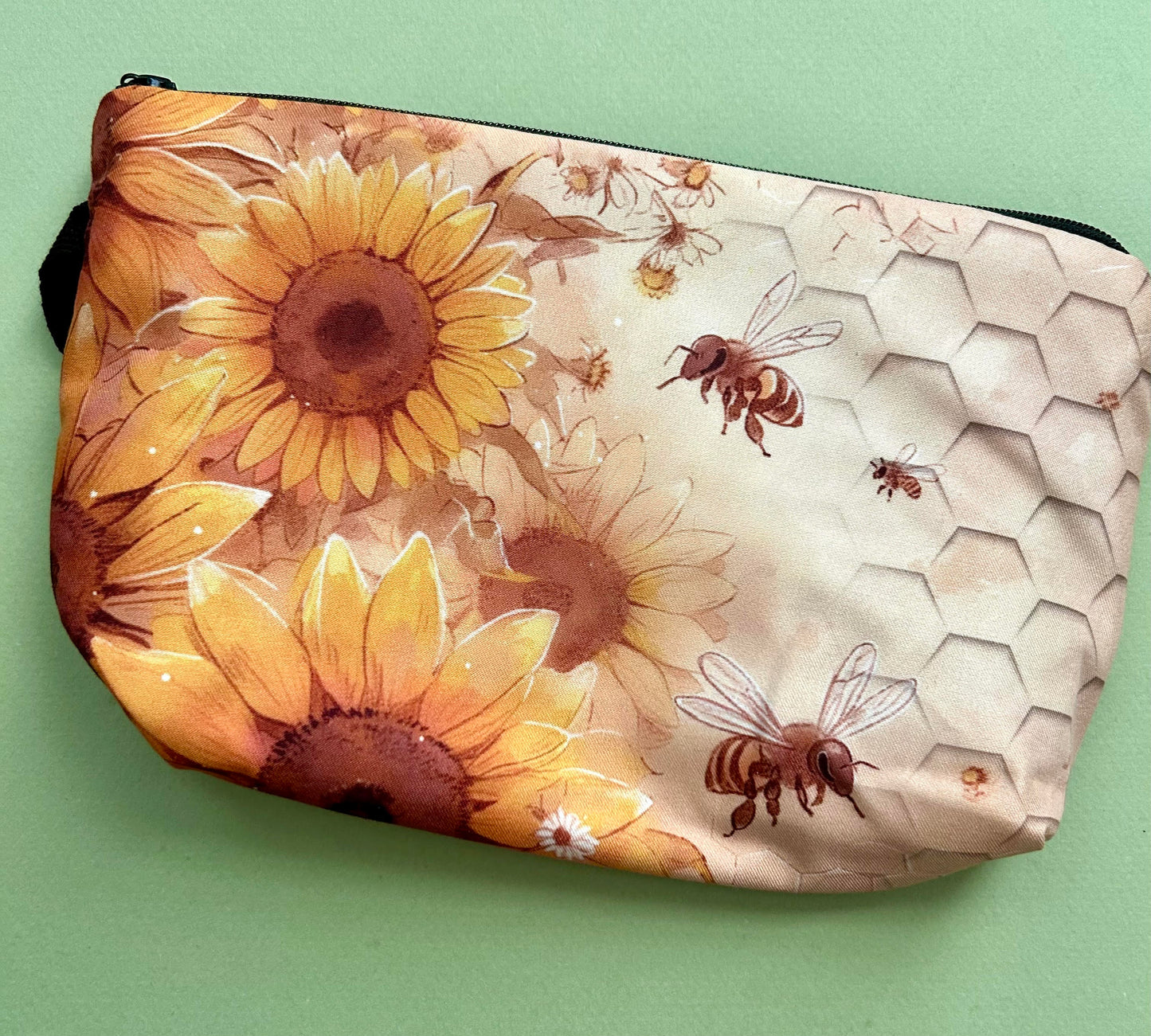 Cosmetic bag